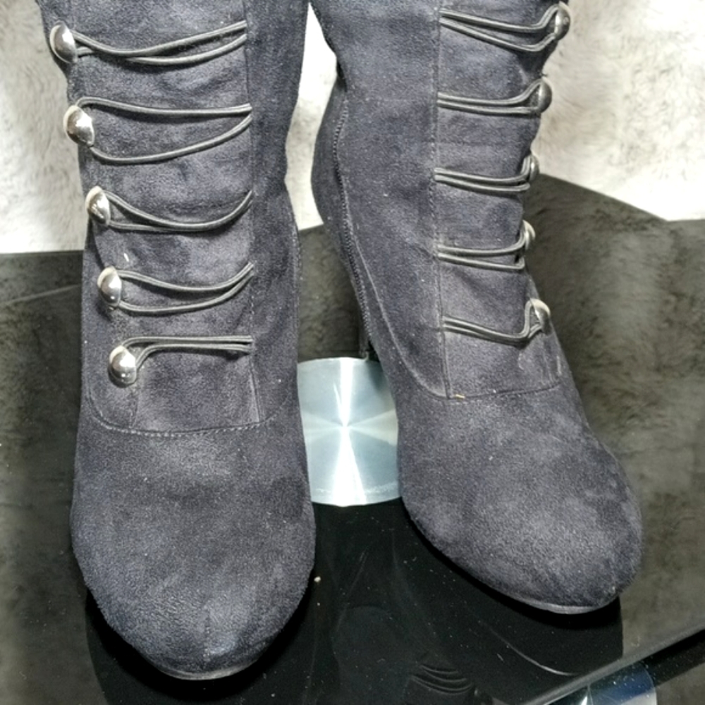 Vintage Inspired Over Knee Boots Featuring Soft Vegan Suede Size 8 - Picture 5 of 16